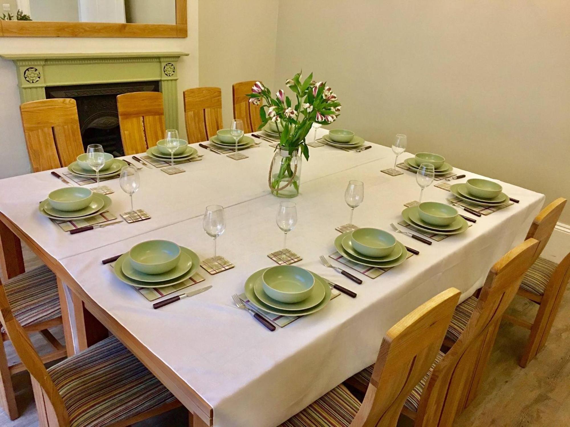 Tidesreach Filey, Sleeps 13, Close To Beach Extérieur photo